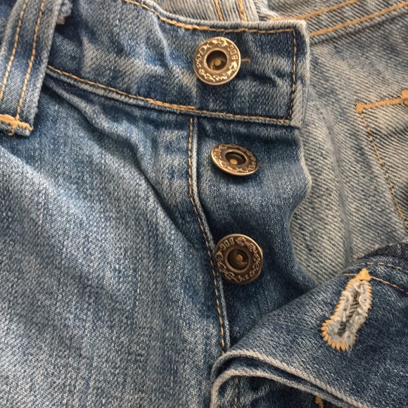 Distressed boyfriend jeans - Picture 4 of 6